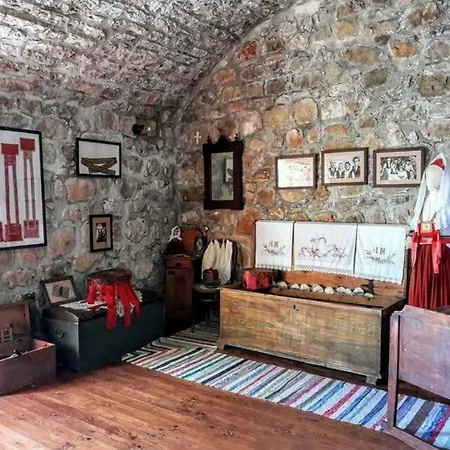 Holiday home House With A Parking Space - Mljet - 22324