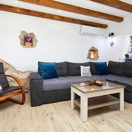 Tatil Evi House With A Parking Space - Mljet - 22324 *